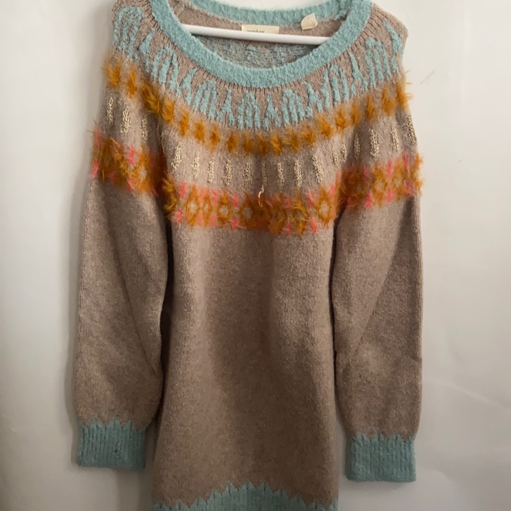 Sleeping & Snow sweater.